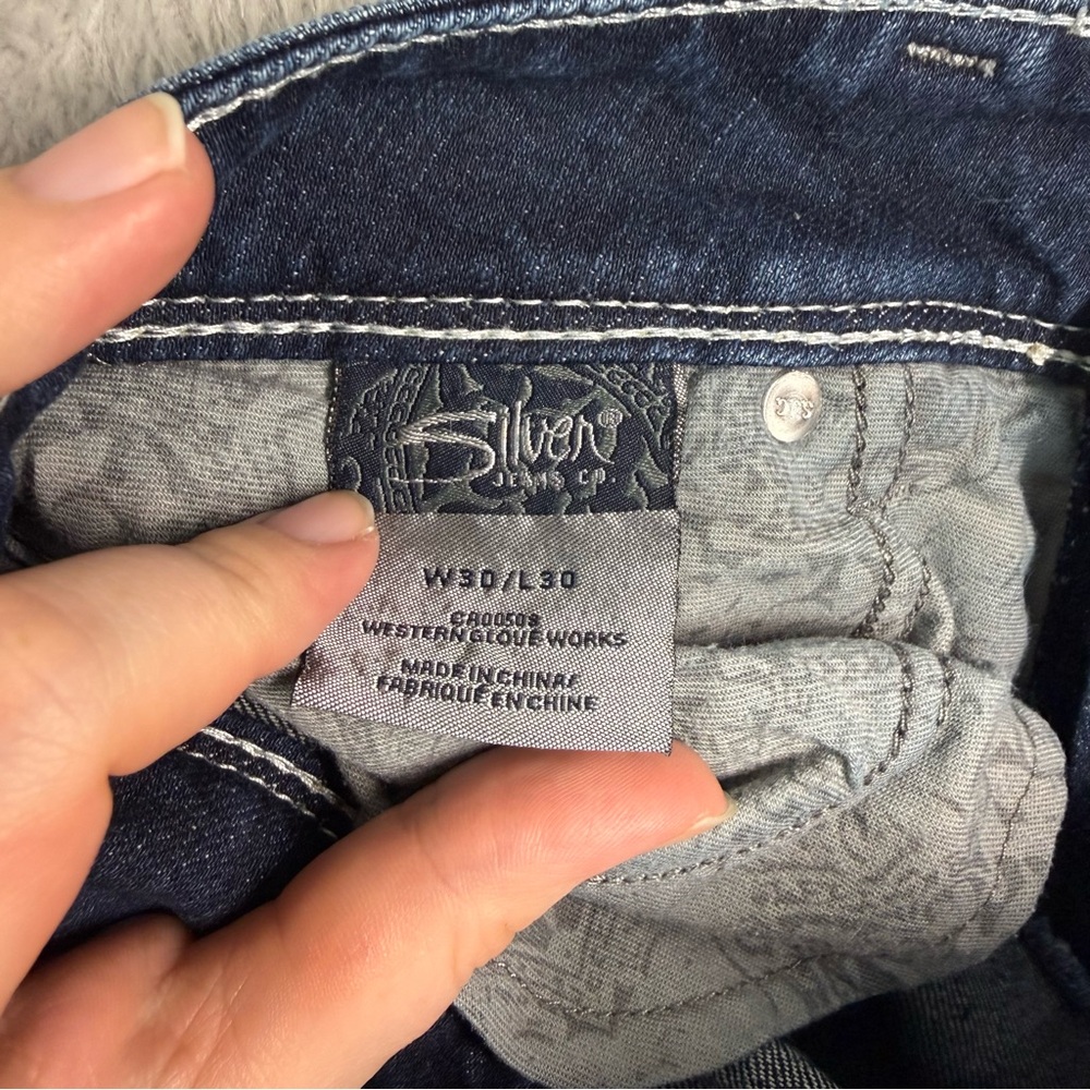 Silver Suki Bootcut Dark Wash Embroidered Jeans Women’s 30 - Picture 8 of 12